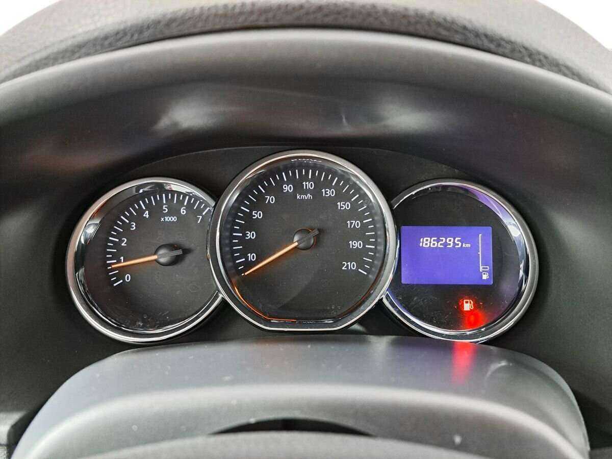 Купить Renault Sandero, 2015, 186 294 км.. Фото: #10