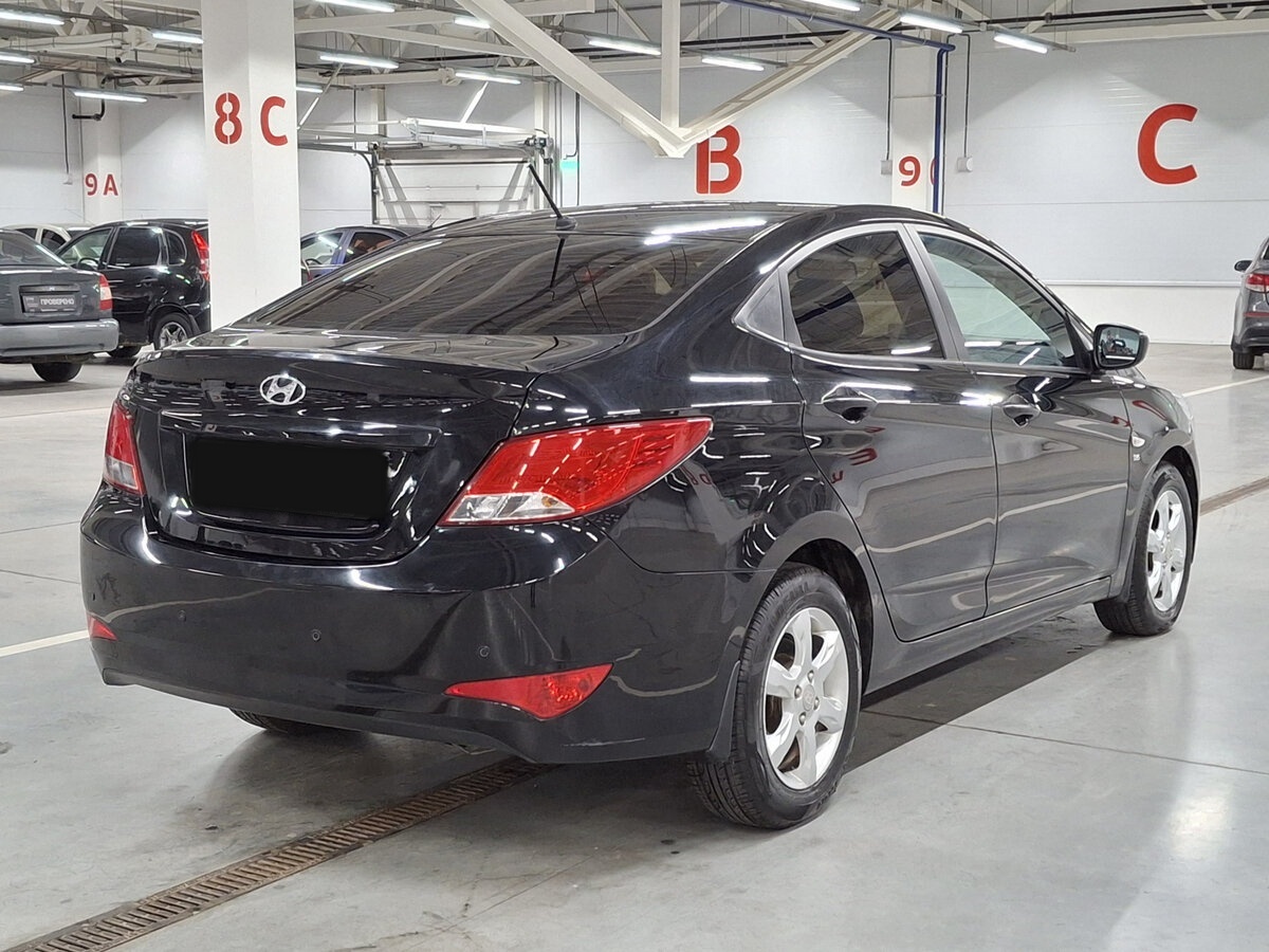 Купить Hyundai Solaris, 2015, 98 403 км.. Фото: #4