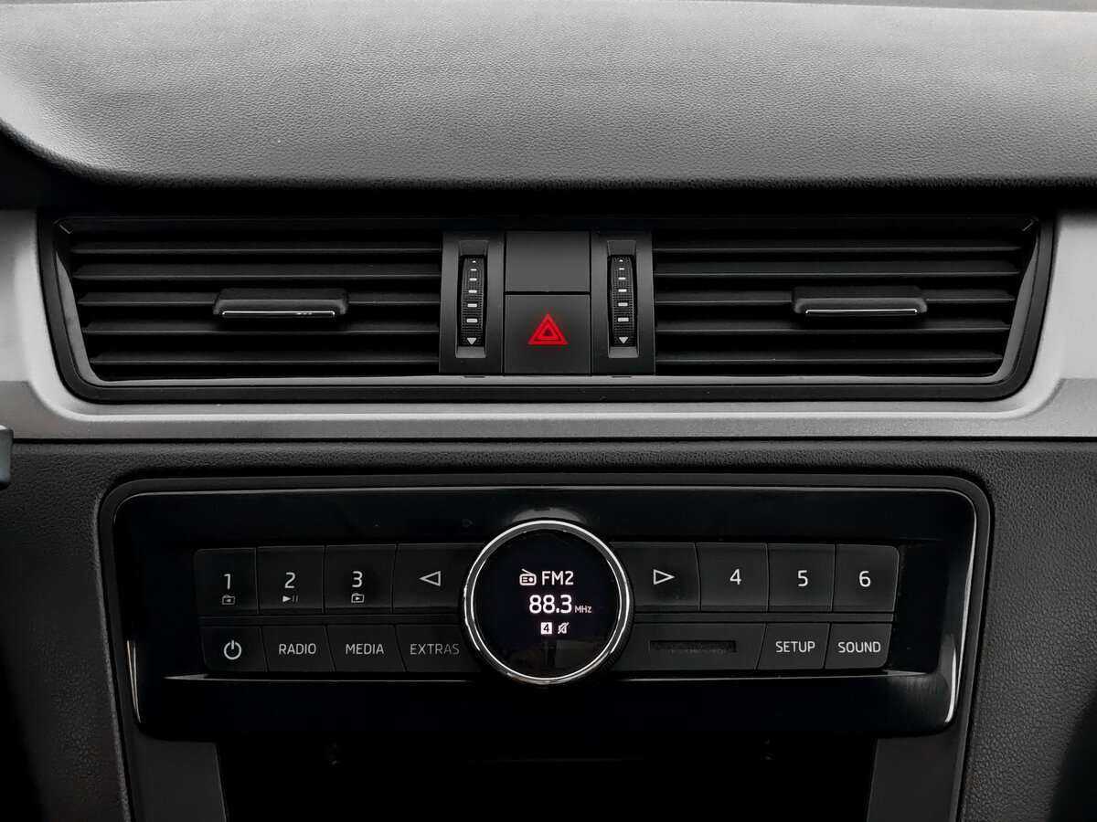 Купить Skoda Rapid, 2017, 108 276 км.. Фото: #13