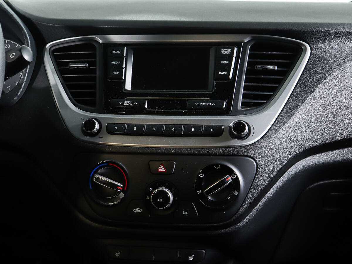 Купить Hyundai Solaris, 2017, 75 447 км.. Фото: #11