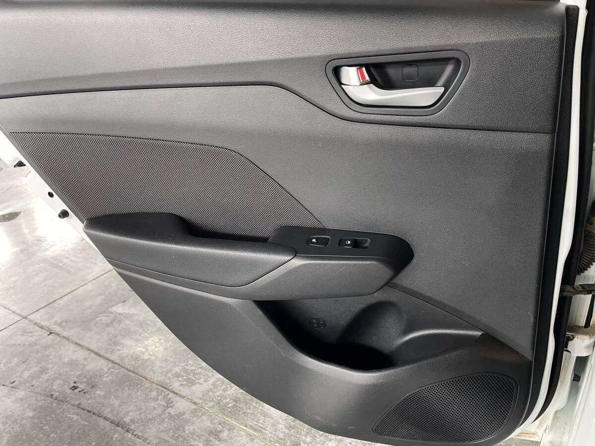 Купить Hyundai Solaris, 2018, 64 084 км.. Фото: #19