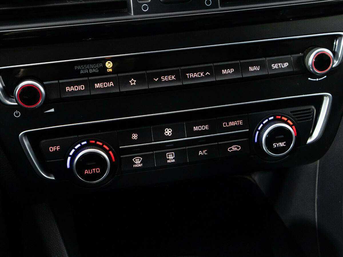 Купить Kia Optima, 2019, 176 135 км.. Фото: #17