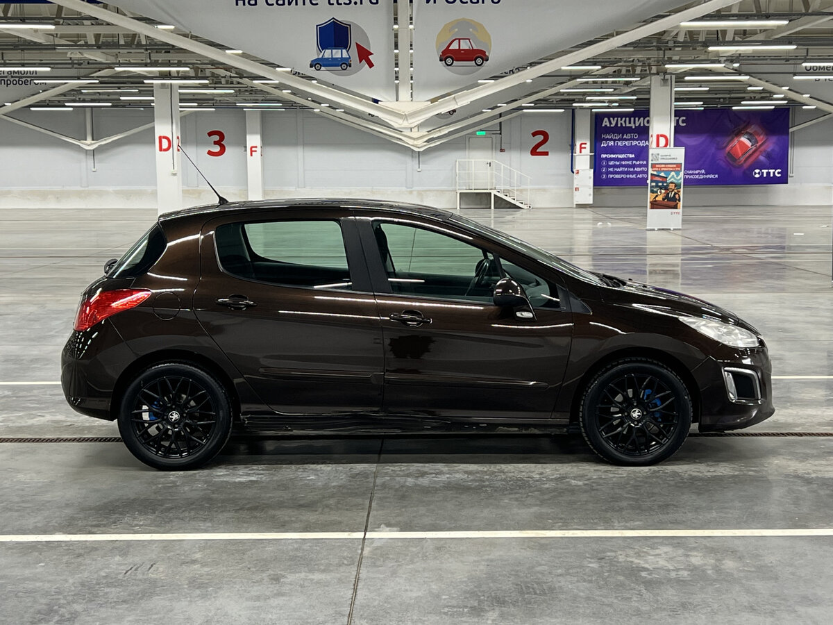 Купить Peugeot 308, 2012, 207 668 км.. Фото: #3
