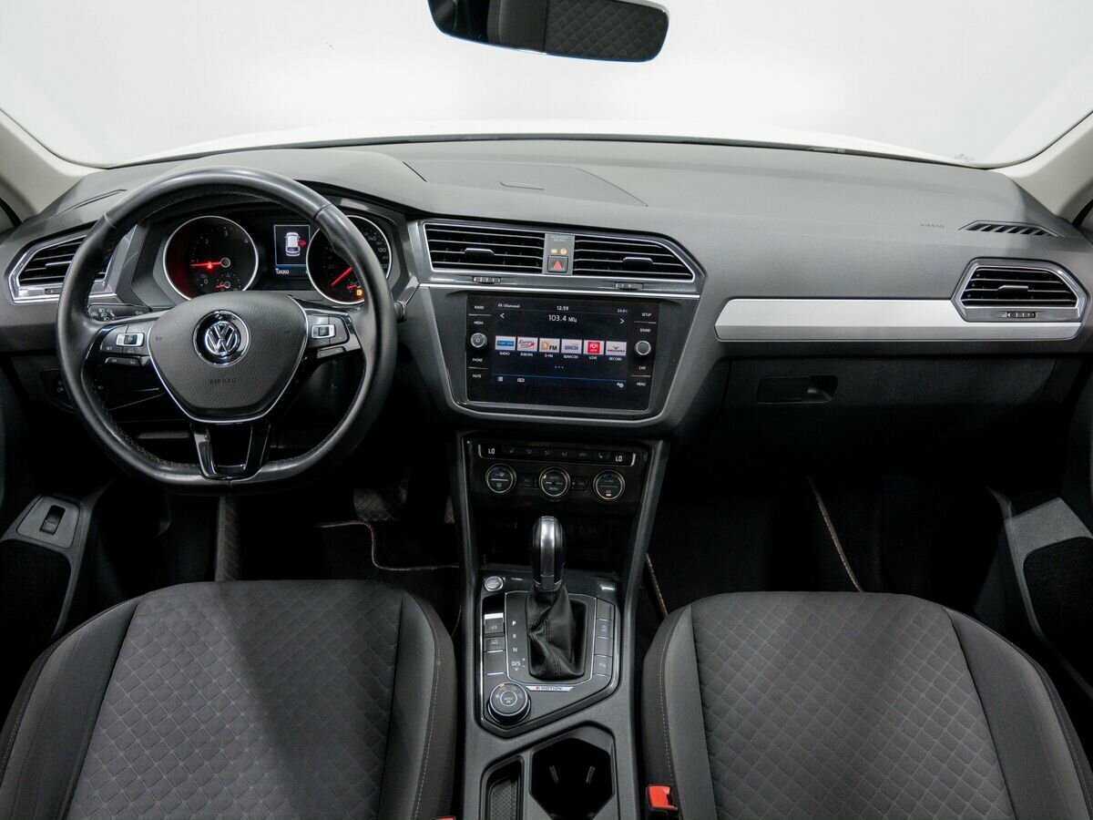 Купить Volkswagen Tiguan, 2018, 120 199 км.. Фото: #10