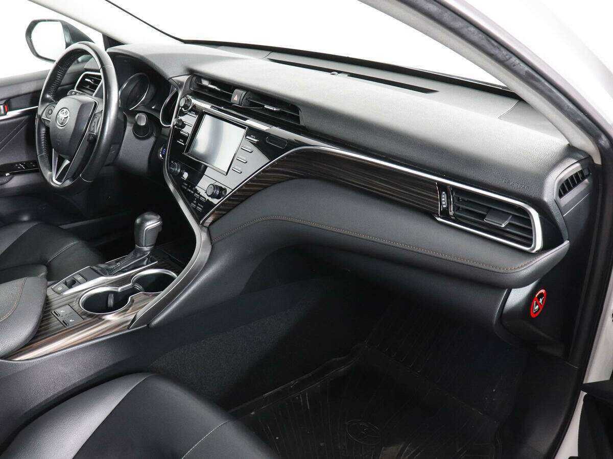 Купить Toyota Camry, 2019, 84 000 км.. Фото: #8