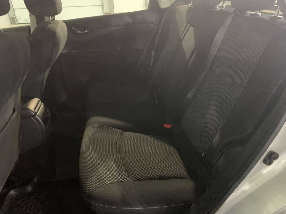 Купить Nissan Tiida, 2015, 156 850 км.. Фото: #10