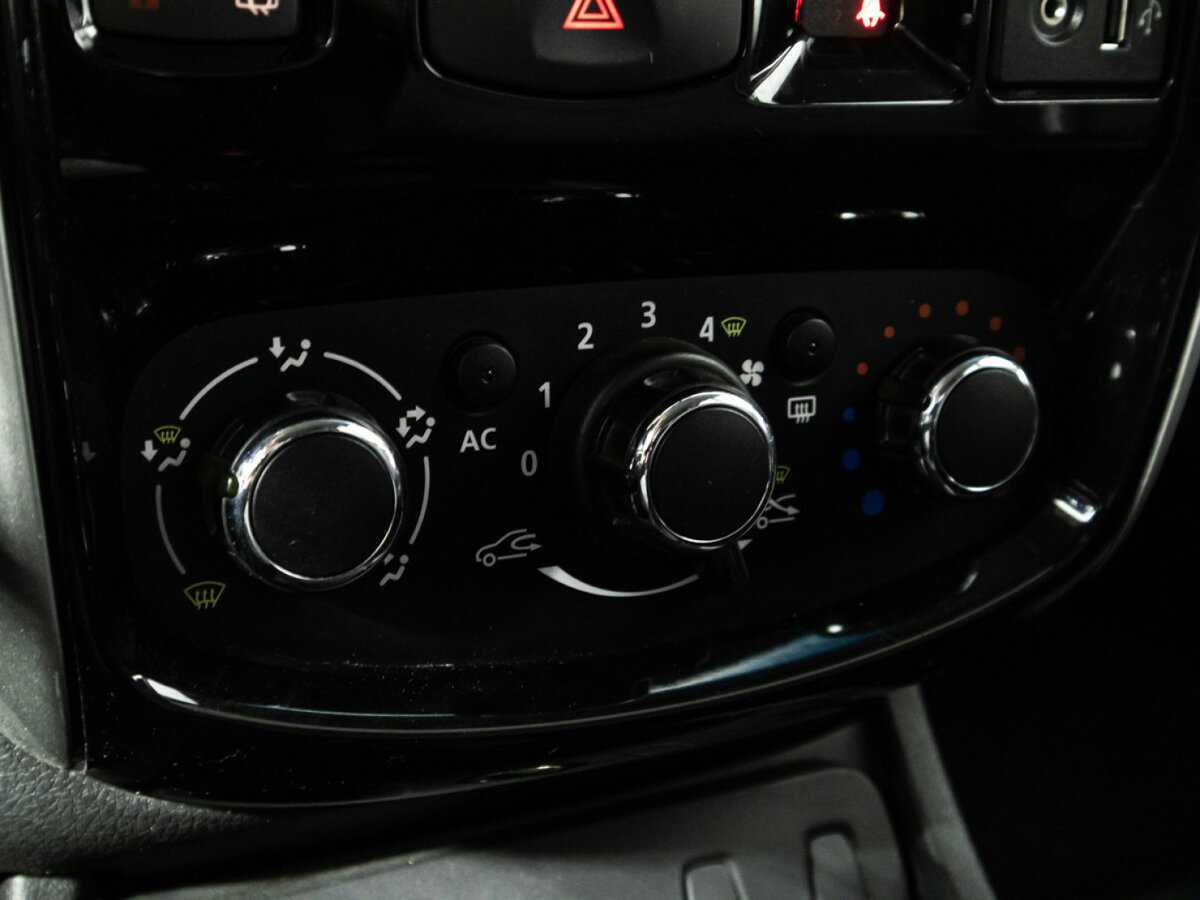 Купить Nissan Terrano, 2014, 116 675 км.. Фото: #15