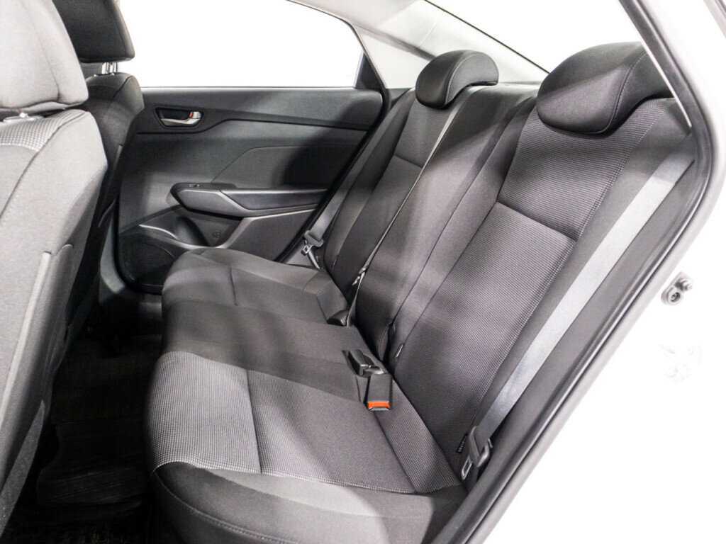 Купить Hyundai Solaris, 2017, 137 402 км.. Фото: #9