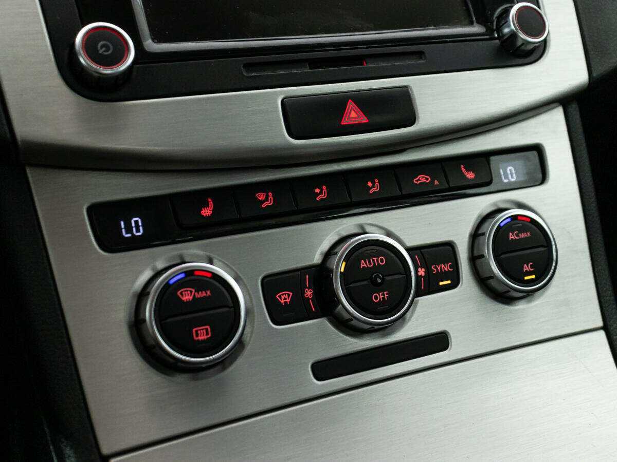 Купить Volkswagen Passat, 2012, 258 780 км.. Фото: #15