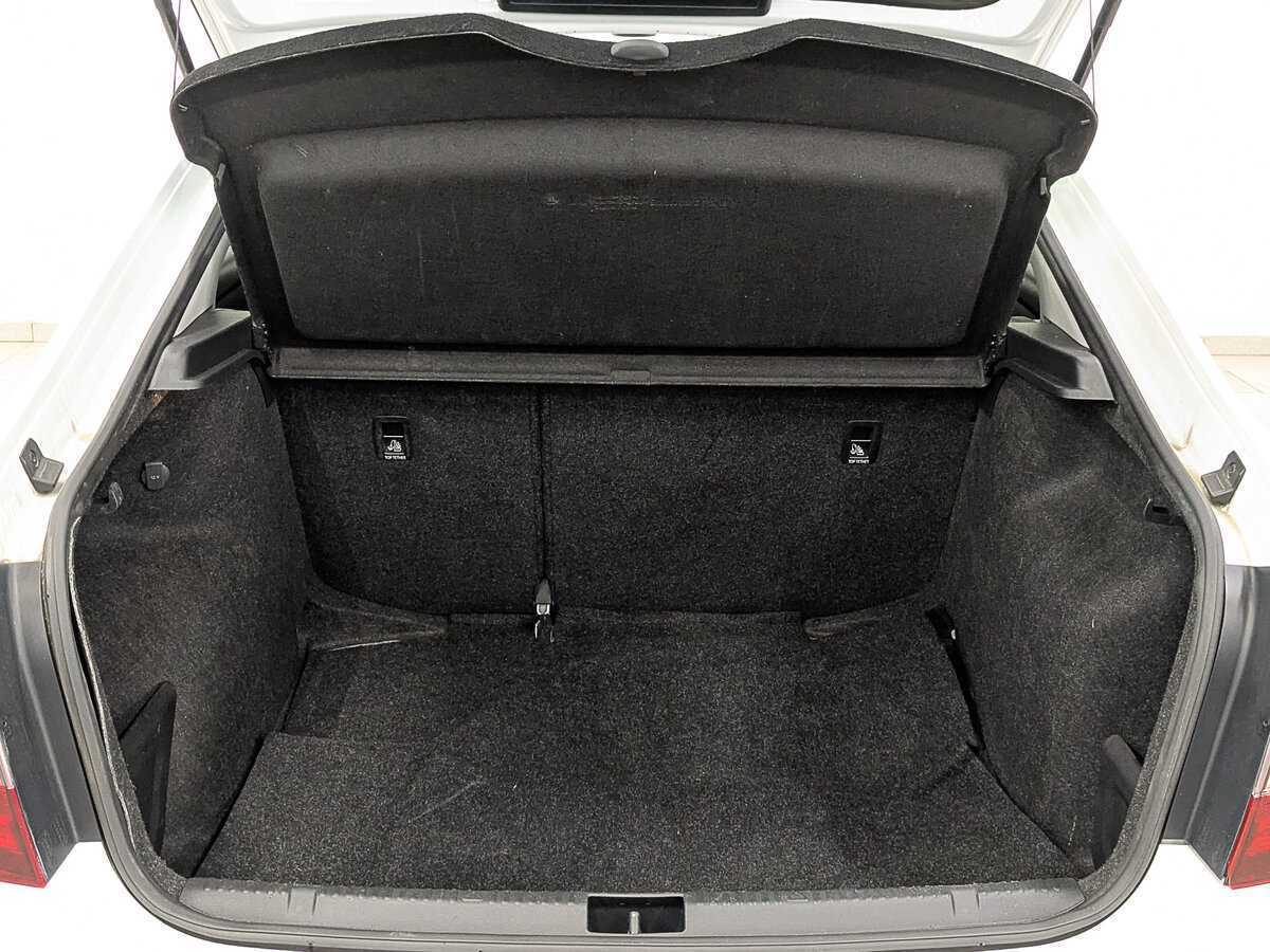 Купить Skoda Rapid, 2019, 87 380 км.. Фото: #9