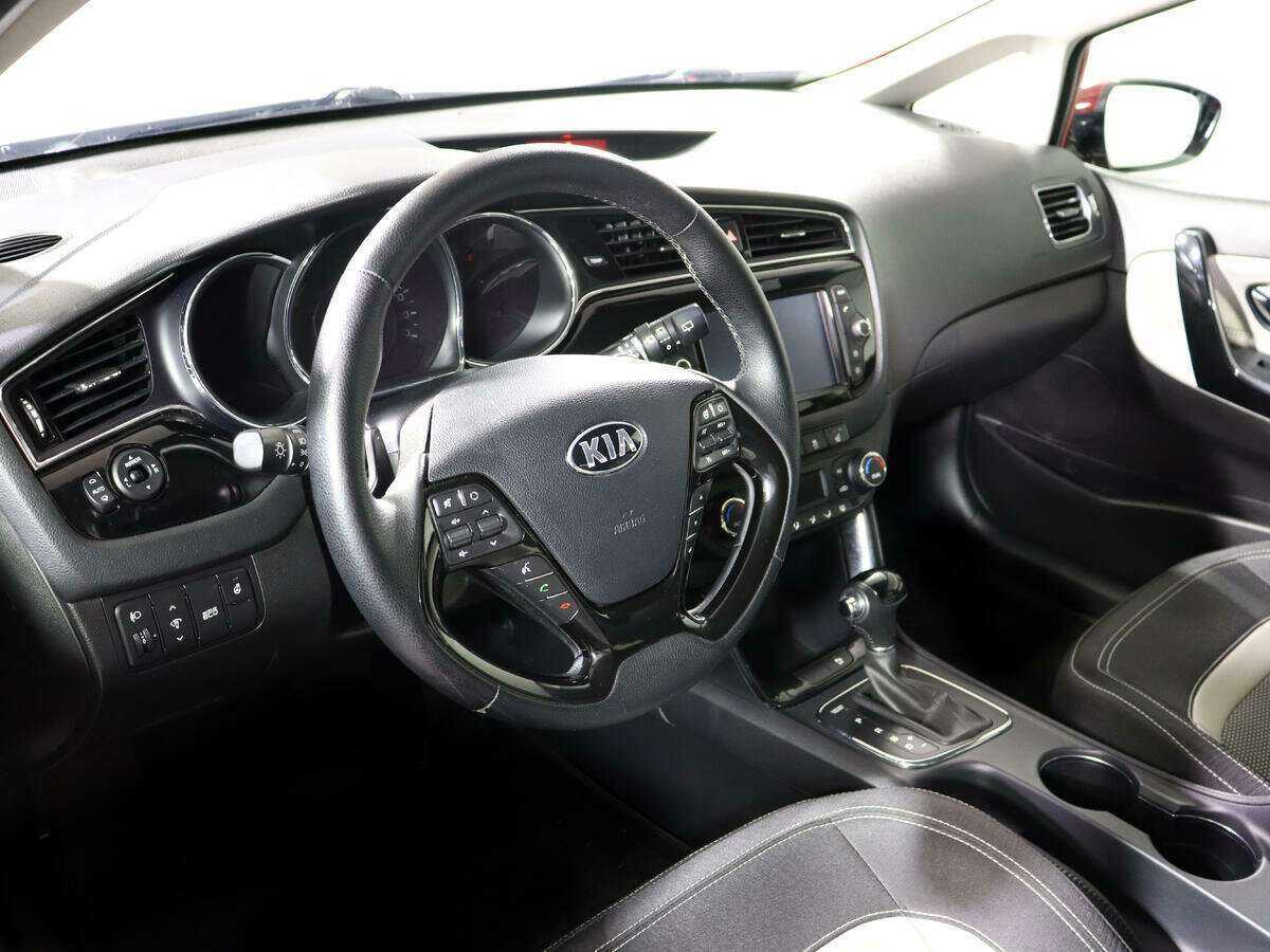 Купить Kia Ceed, 2018, 136 296 км.. Фото: #13