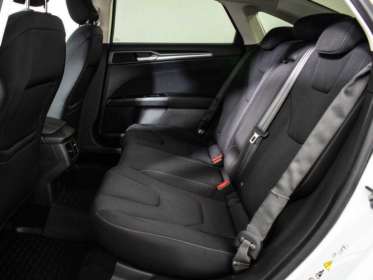 Купить Ford Mondeo, 2015, 146 893 км.. Фото: #9