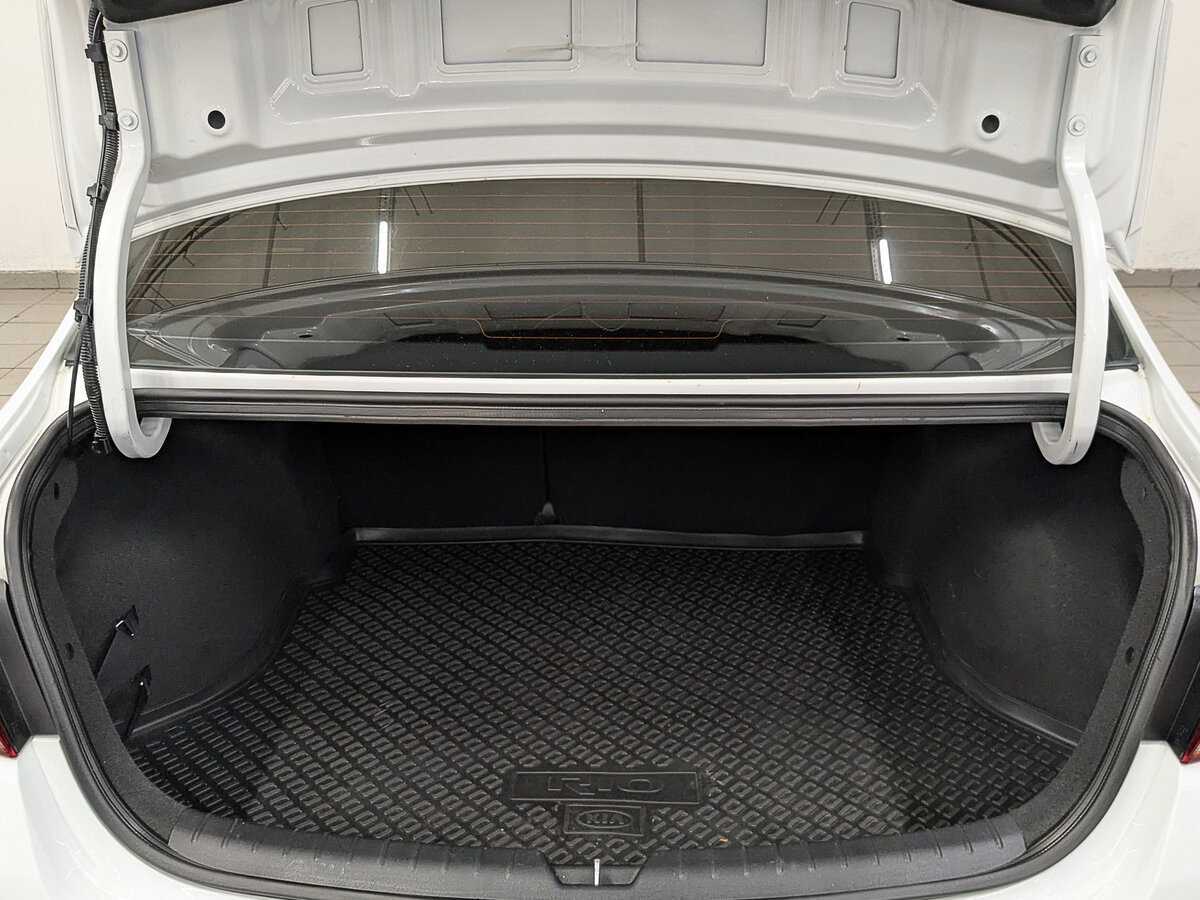 Купить Kia Rio, 2017, 76 699 км.. Фото: #9