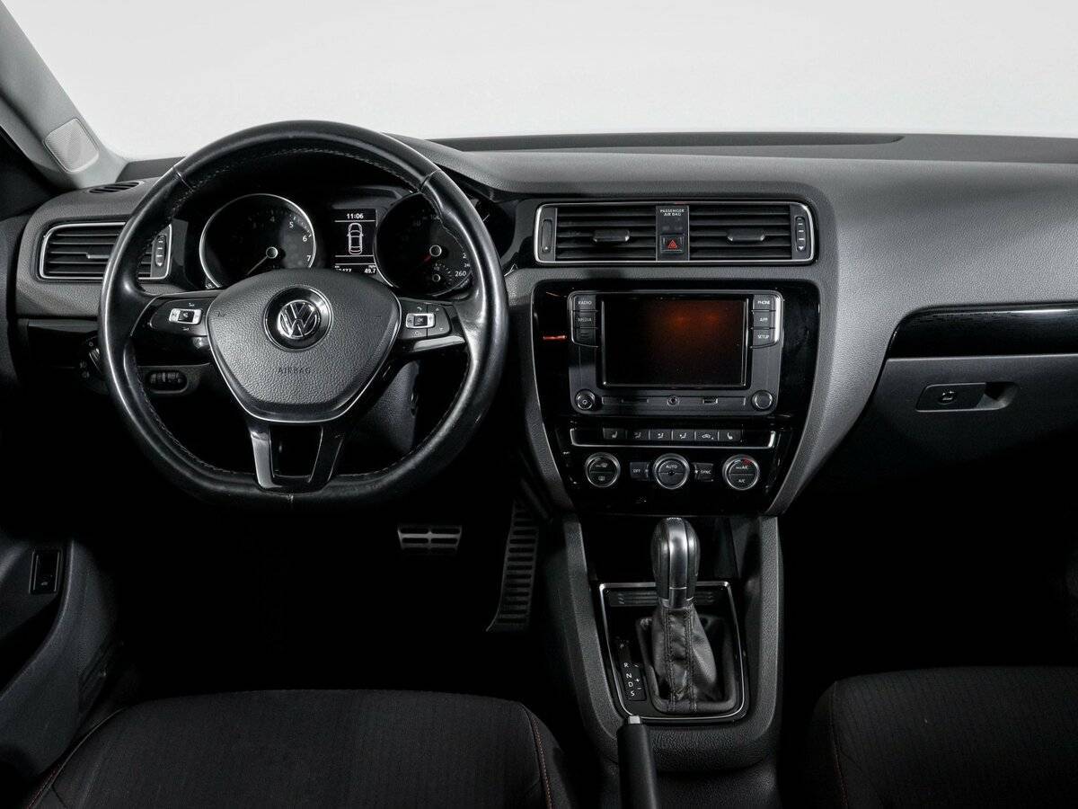 Купить Volkswagen Jetta, 2017, 68 475 км.. Фото: #11