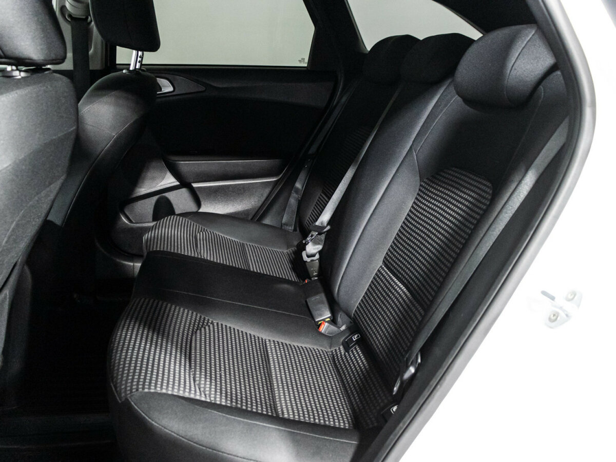 Купить Kia Ceed, 2019, 68 732 км.. Фото: #9