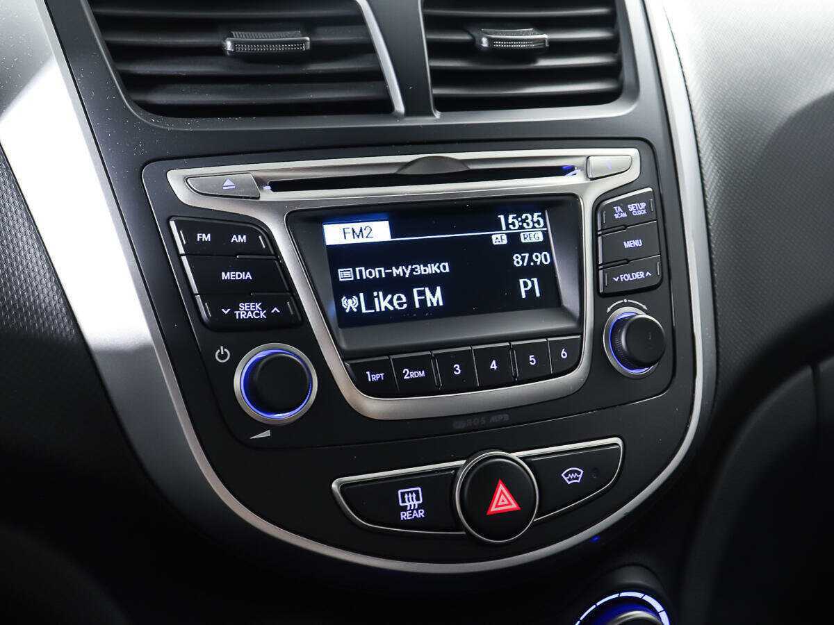 Купить Hyundai Solaris, 2016, 39 014 км.. Фото: #18