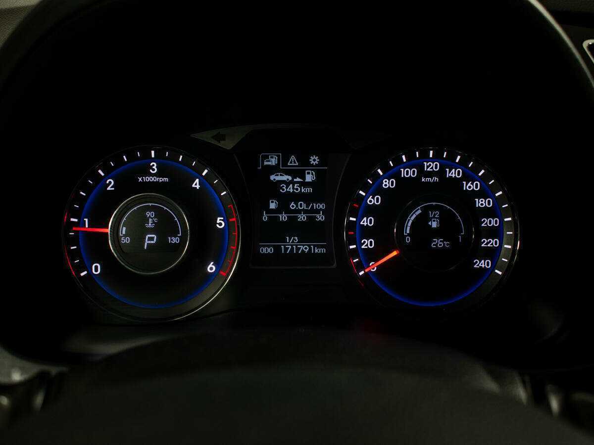 Купить Hyundai i40, 2016, 171 789 км.. Фото: #8