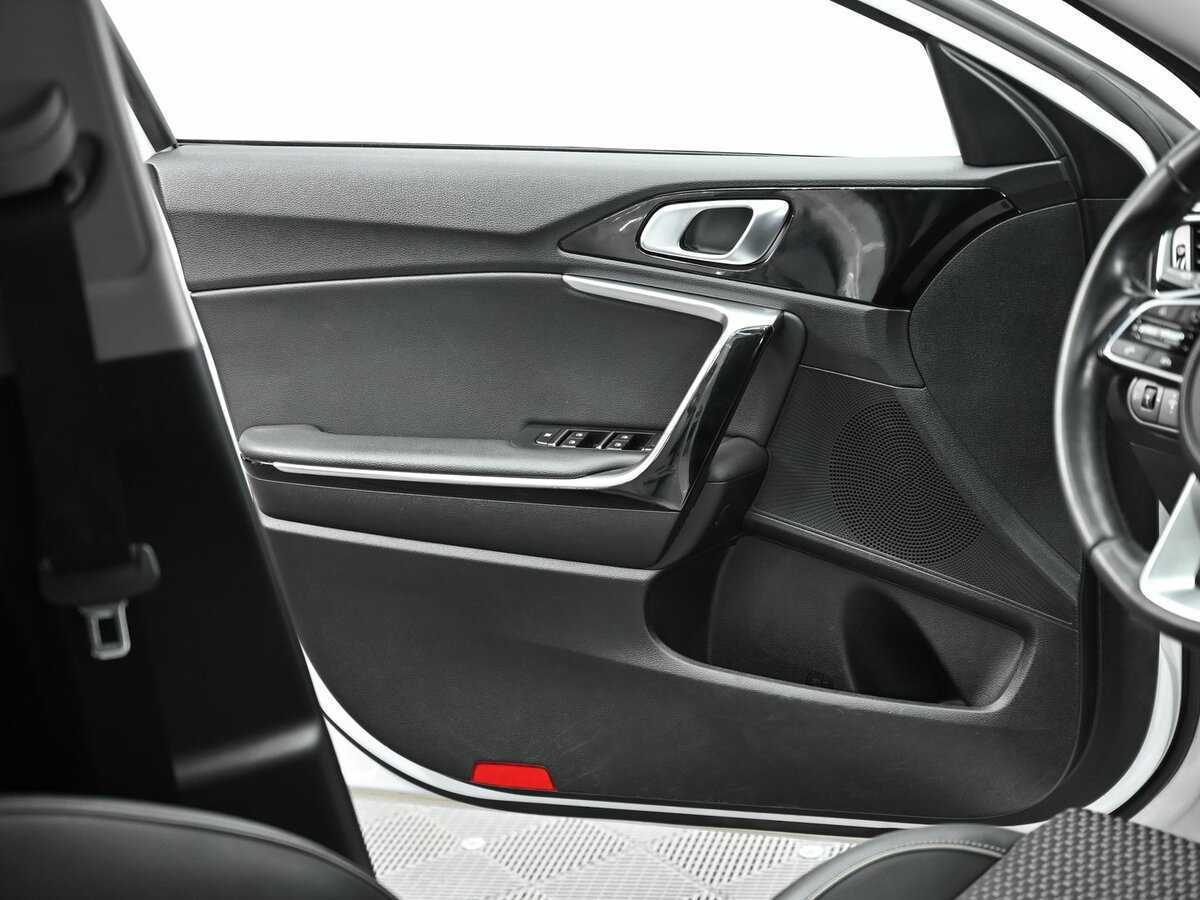 Купить Kia Ceed, 2019, 122 000 км.. Фото: #5