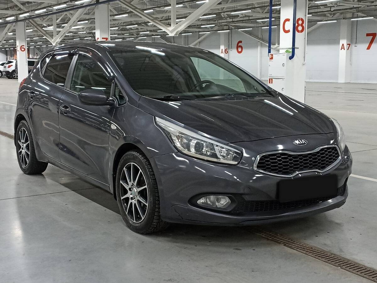 Купить Kia Ceed, 2012, 180 875 км.. Фото: #2
