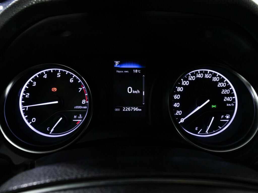 Купить Toyota Camry, 2018, 226 794 км.. Фото: #11