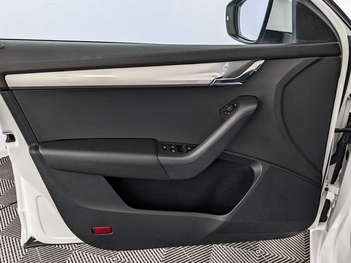 Купить Skoda Octavia, 2019, 79 692 км.. Фото: #16