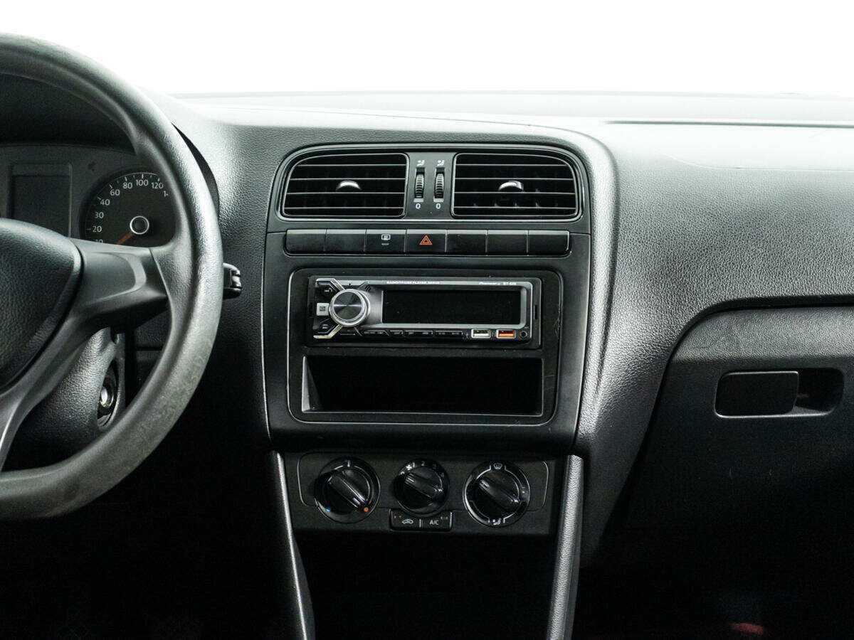 Купить Volkswagen Polo, 2017, 379 603 км.. Фото: #9