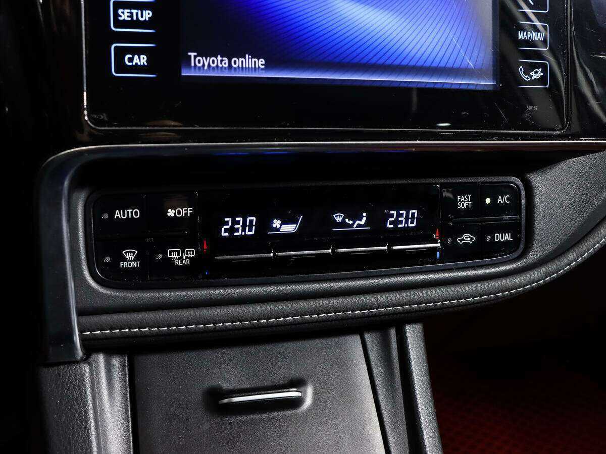 Купить Toyota Corolla, 2018, 73 300 км.. Фото: #15