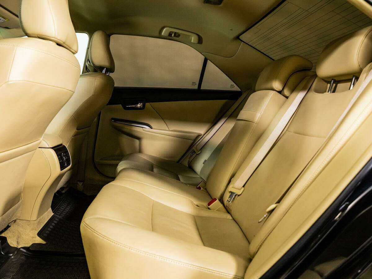 Купить Toyota Camry, 2015, 128 013 км.. Фото: #8