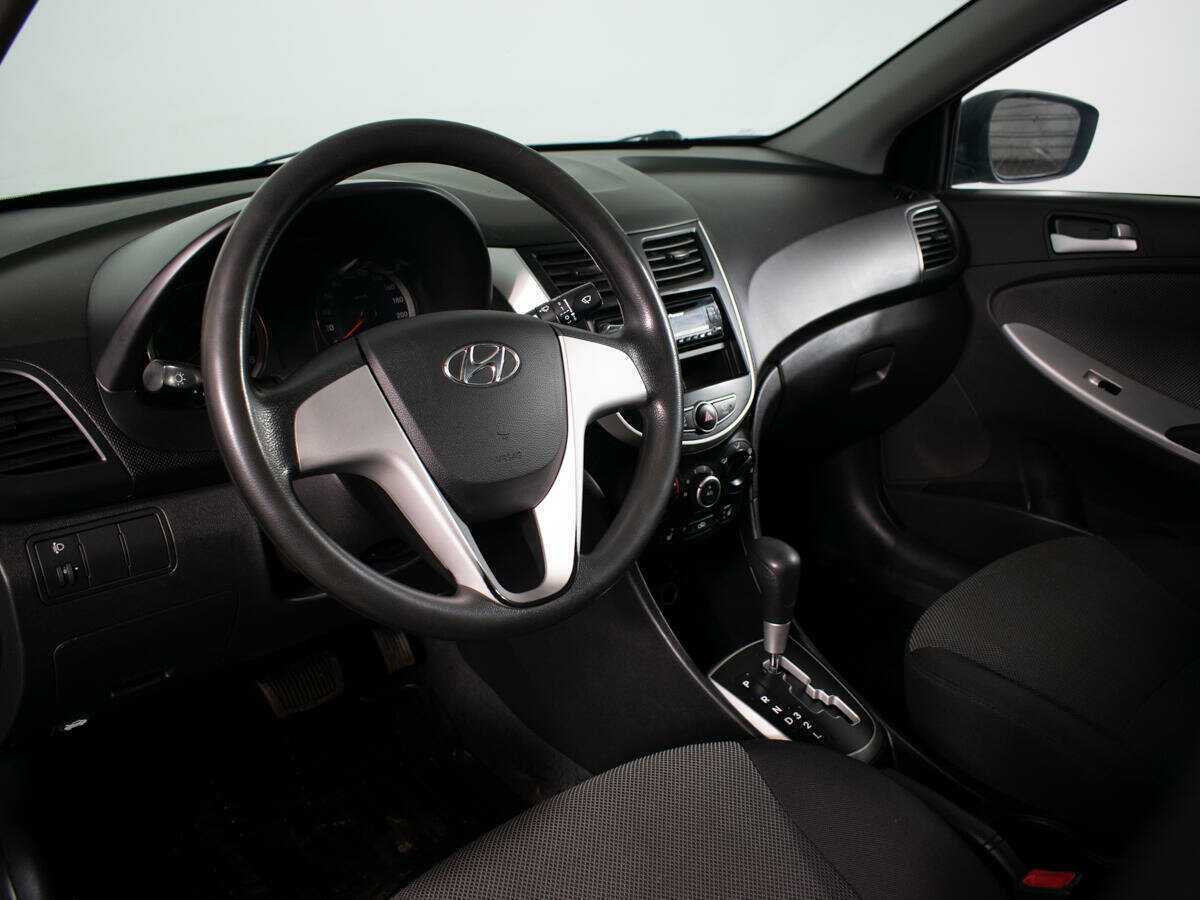 Купить Hyundai Solaris, 2013, 233 735 км.. Фото: #12