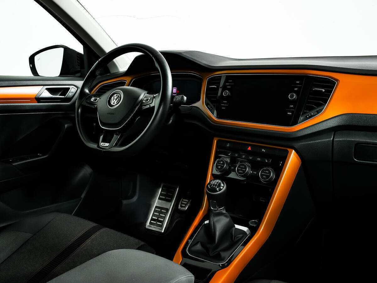 Купить Volkswagen T-Roc, 2018, 94 096 км.. Фото: #8