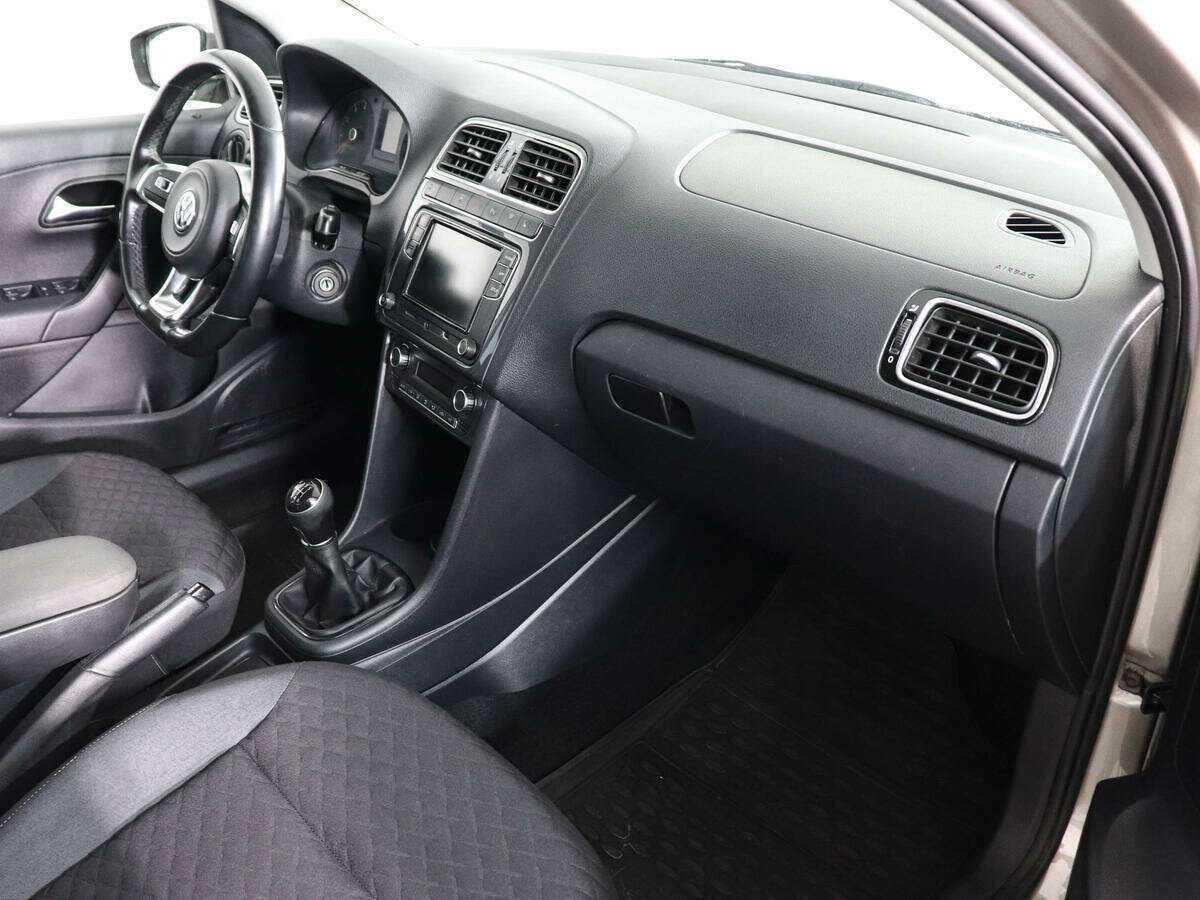 Купить Volkswagen Polo, 2018, 116 065 км.. Фото: #8