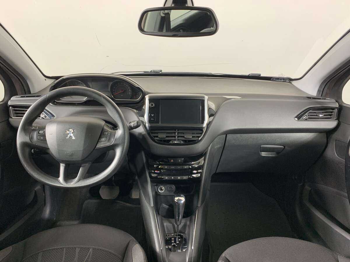 Купить Peugeot 208, 2013, 146 165 км.. Фото: #9