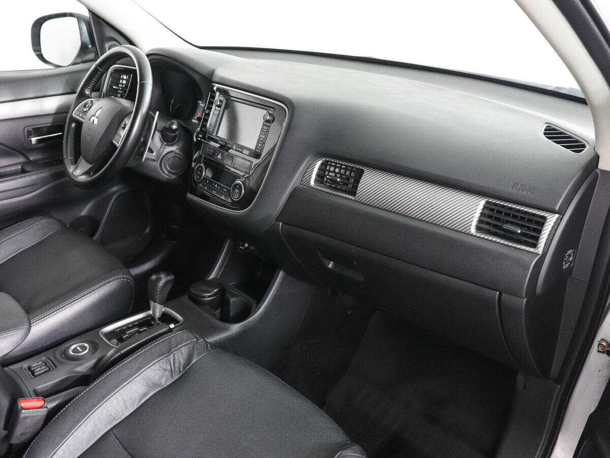 Купить Mitsubishi Outlander, 2014, 194 845 км.. Фото: #9