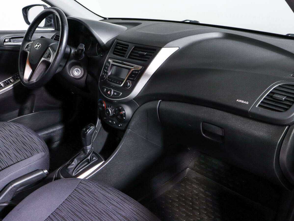 Купить Hyundai Solaris, 2016, 35 950 км.. Фото: #6