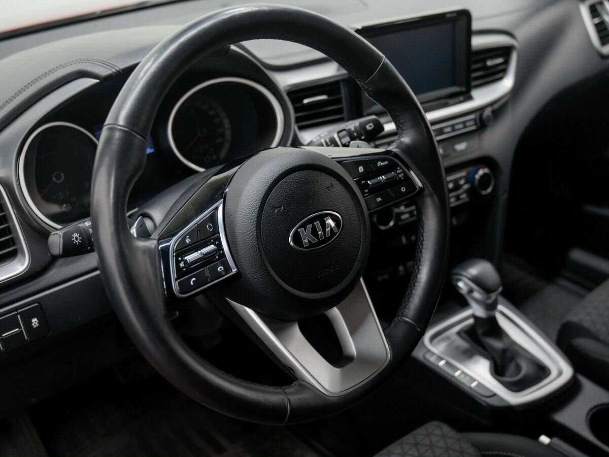 Купить Kia Ceed, 2019, 89 000 км.. Фото: #19