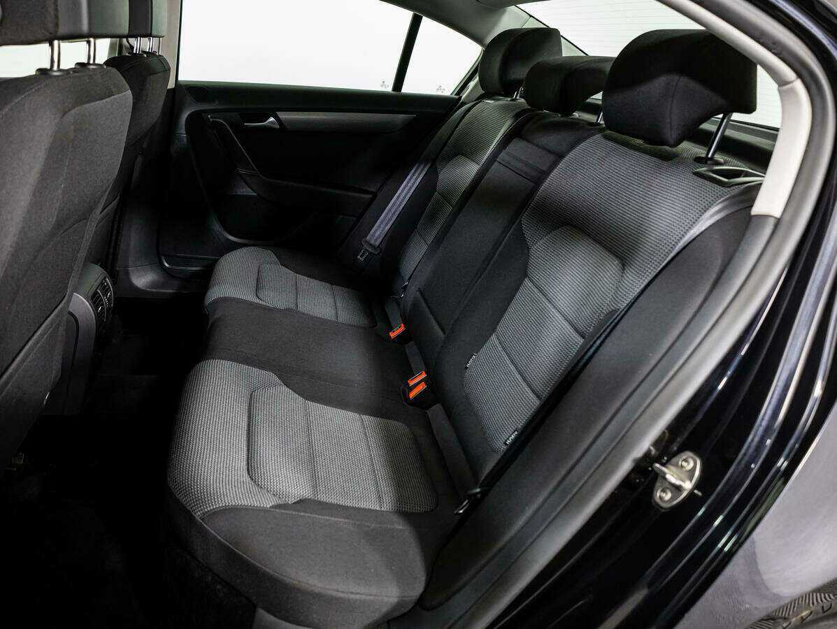 Купить Volkswagen Passat, 2012, 171 420 км.. Фото: #9