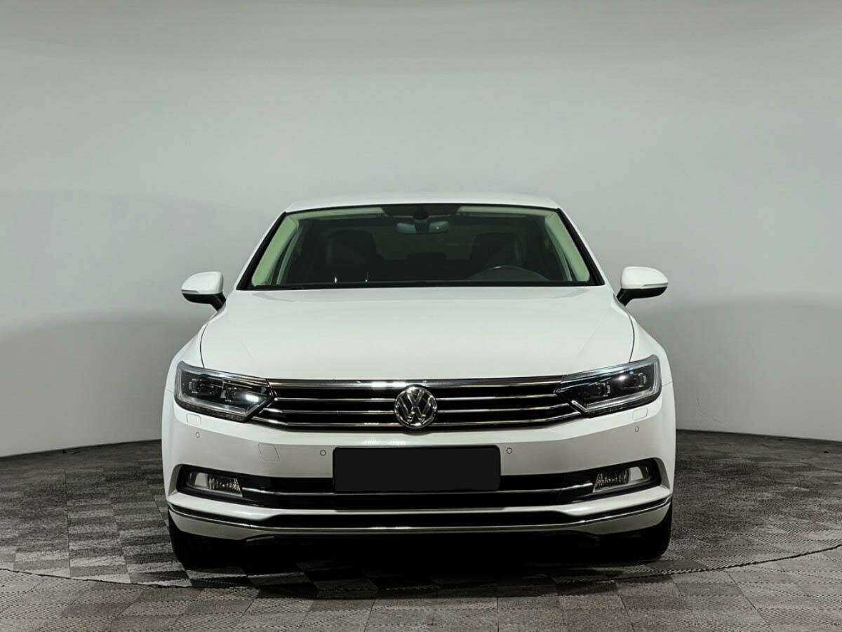 Купить Volkswagen Passat, 2017, 106 250 км.. Фото: #1