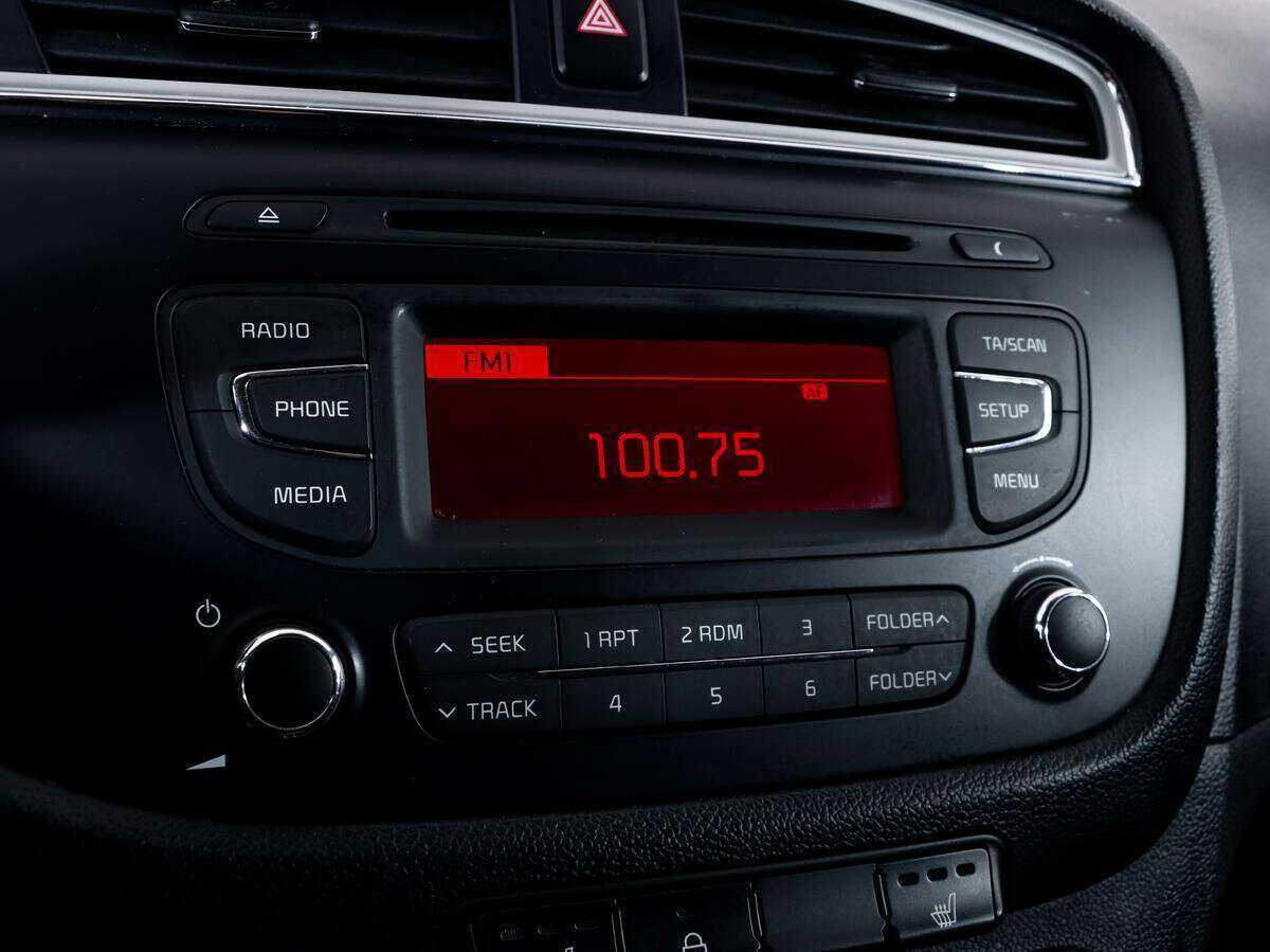 Купить Kia Ceed, 2018, 143 923 км.. Фото: #12