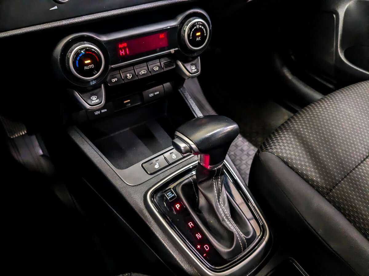 Купить Kia Rio, 2021, 93 679 км.. Фото: #19