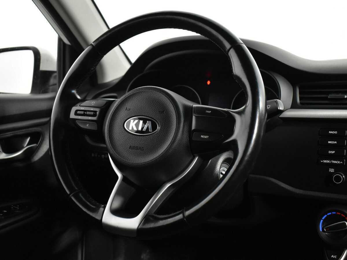 Купить Kia Rio, 2017, 99 813 км.. Фото: #11