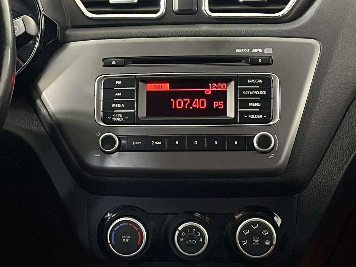 Купить Kia Rio, 2016, 78 869 км.. Фото: #11