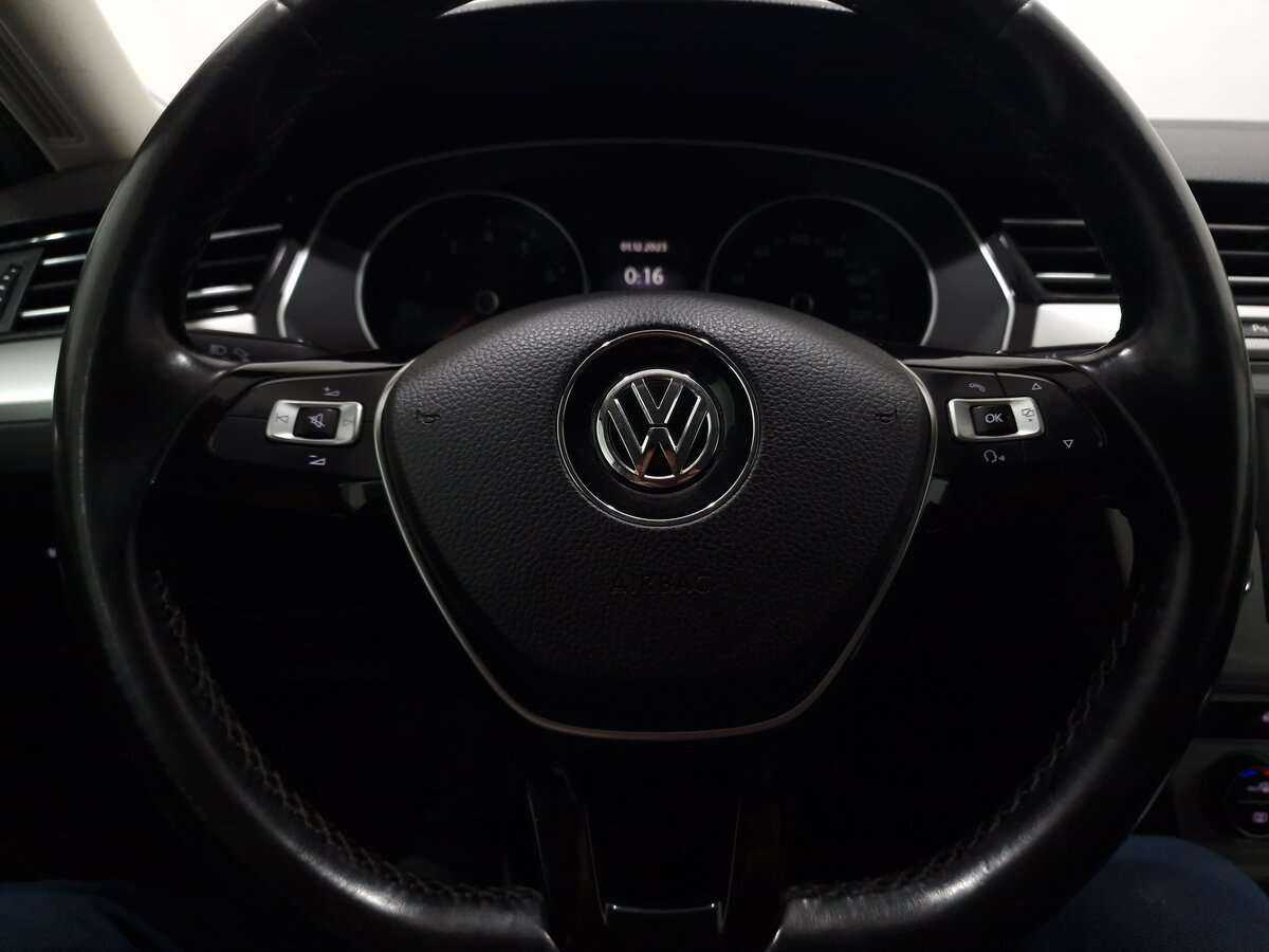 Купить Volkswagen Passat, 2015, 220 993 км.. Фото: #4