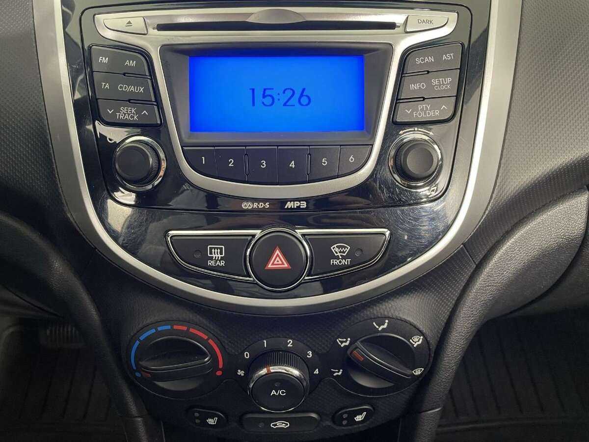 Купить Hyundai Solaris, 2012, 117 416 км.. Фото: #11