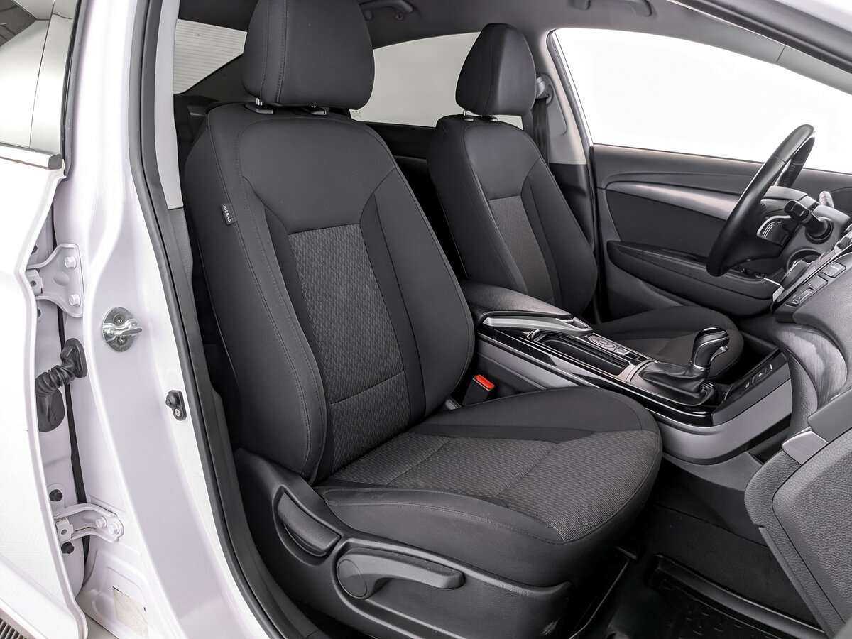 Купить Hyundai i40, 2016, 101 981 км.. Фото: #19