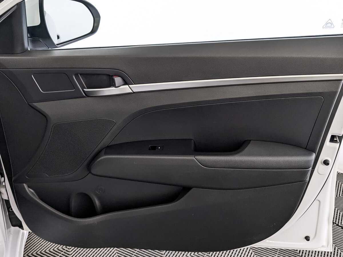Купить Hyundai Elantra, 2019, 52 091 км.. Фото: #24