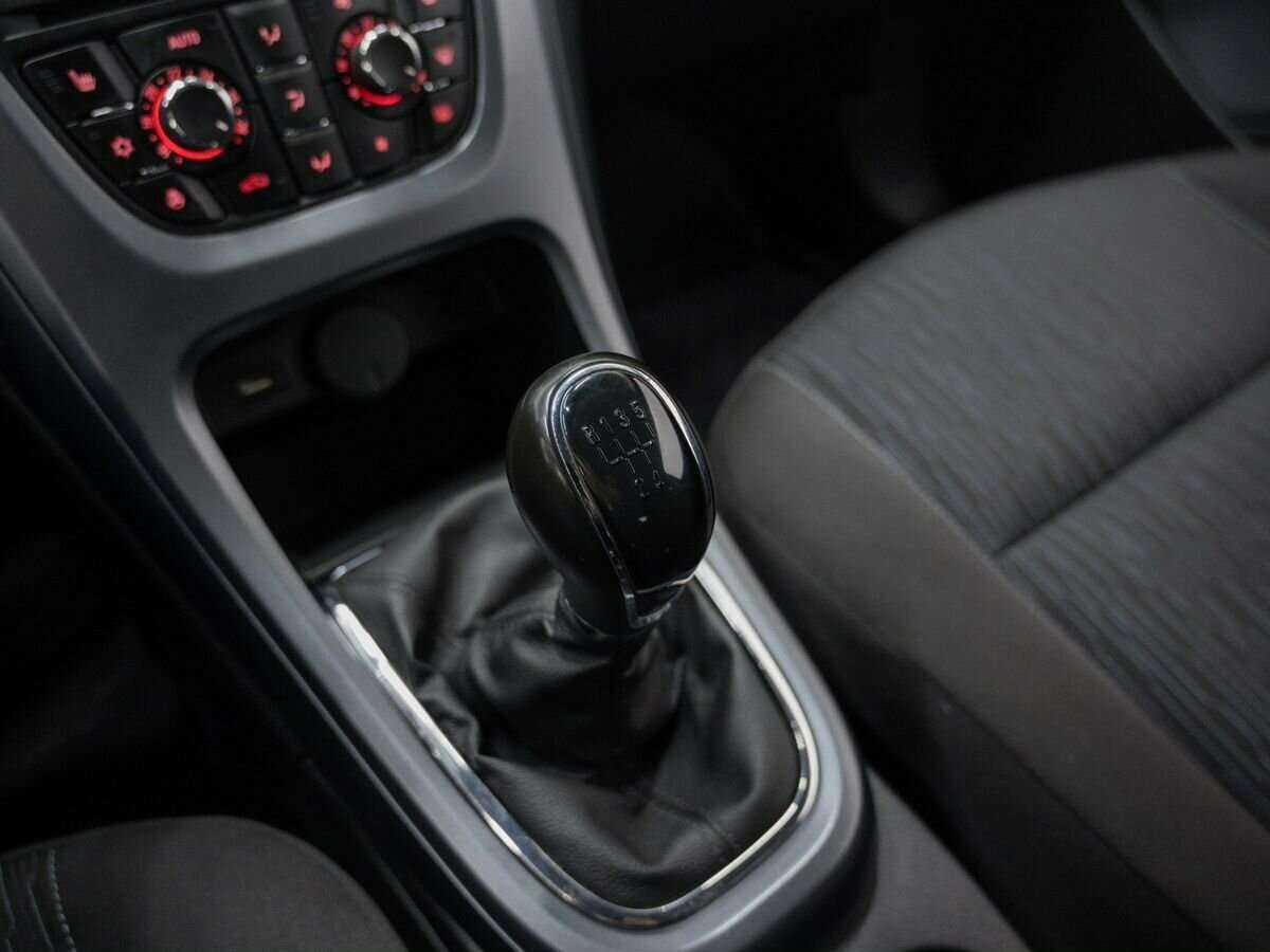 Купить Opel Astra, 2013, 107 500 км.. Фото: #17