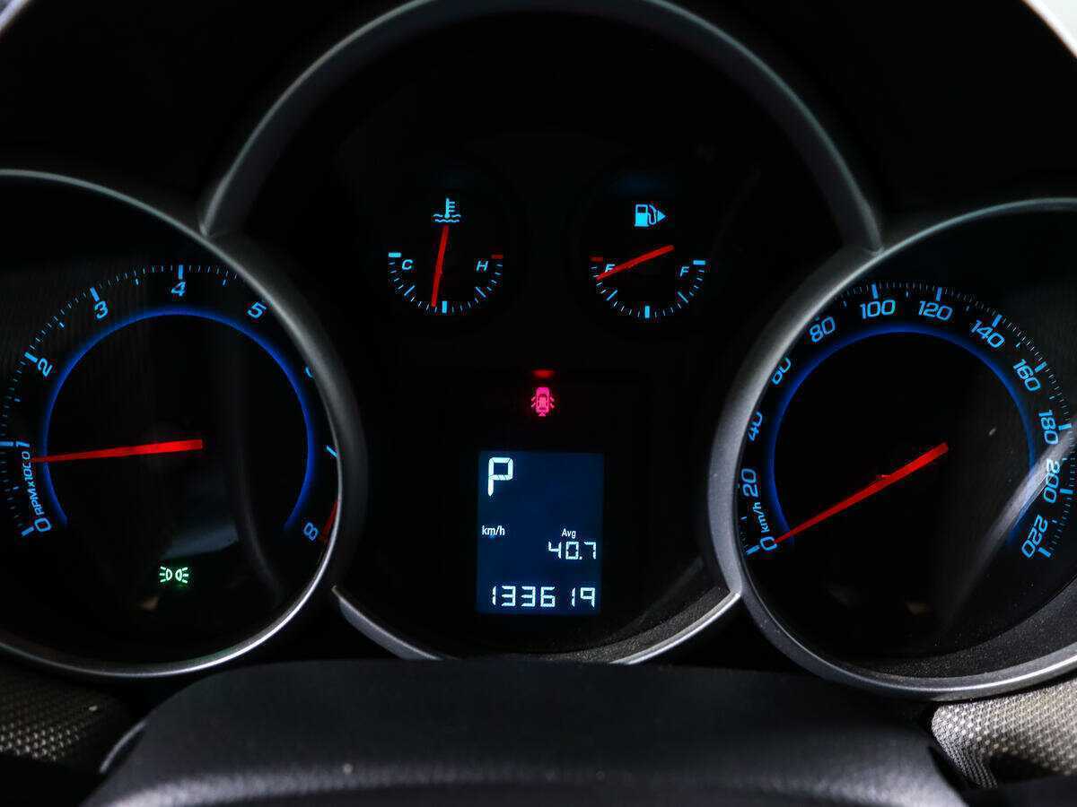 Купить Chevrolet Cruze, 2014, 133 617 км.. Фото: #8