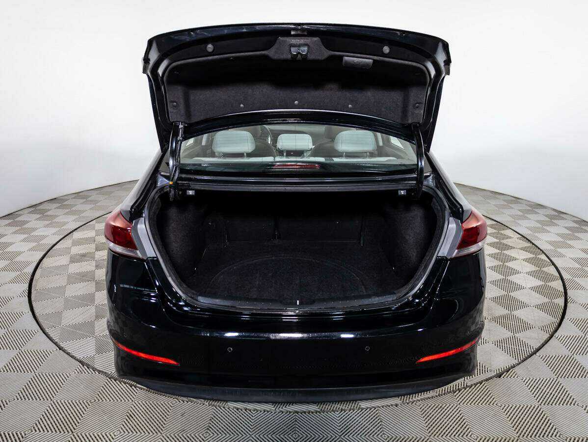 Купить Hyundai Elantra, 2018, 109 281 км.. Фото: #17