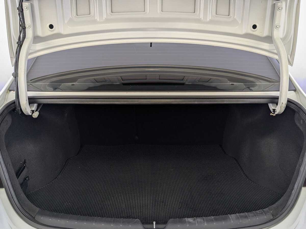 Купить Kia Rio, 2018, 121 000 км.. Фото: #9