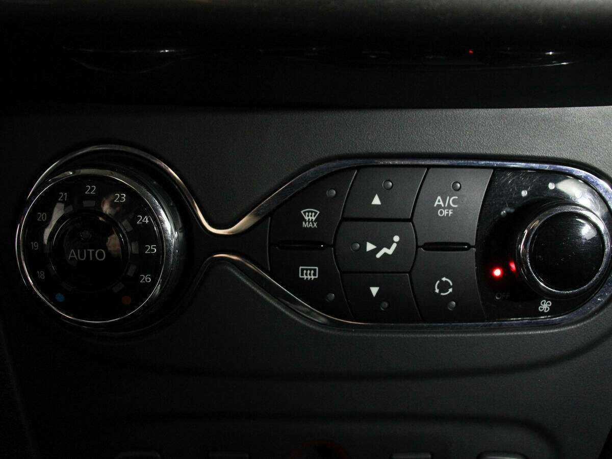 Купить Renault Sandero, 2015, 94 477 км.. Фото: #14